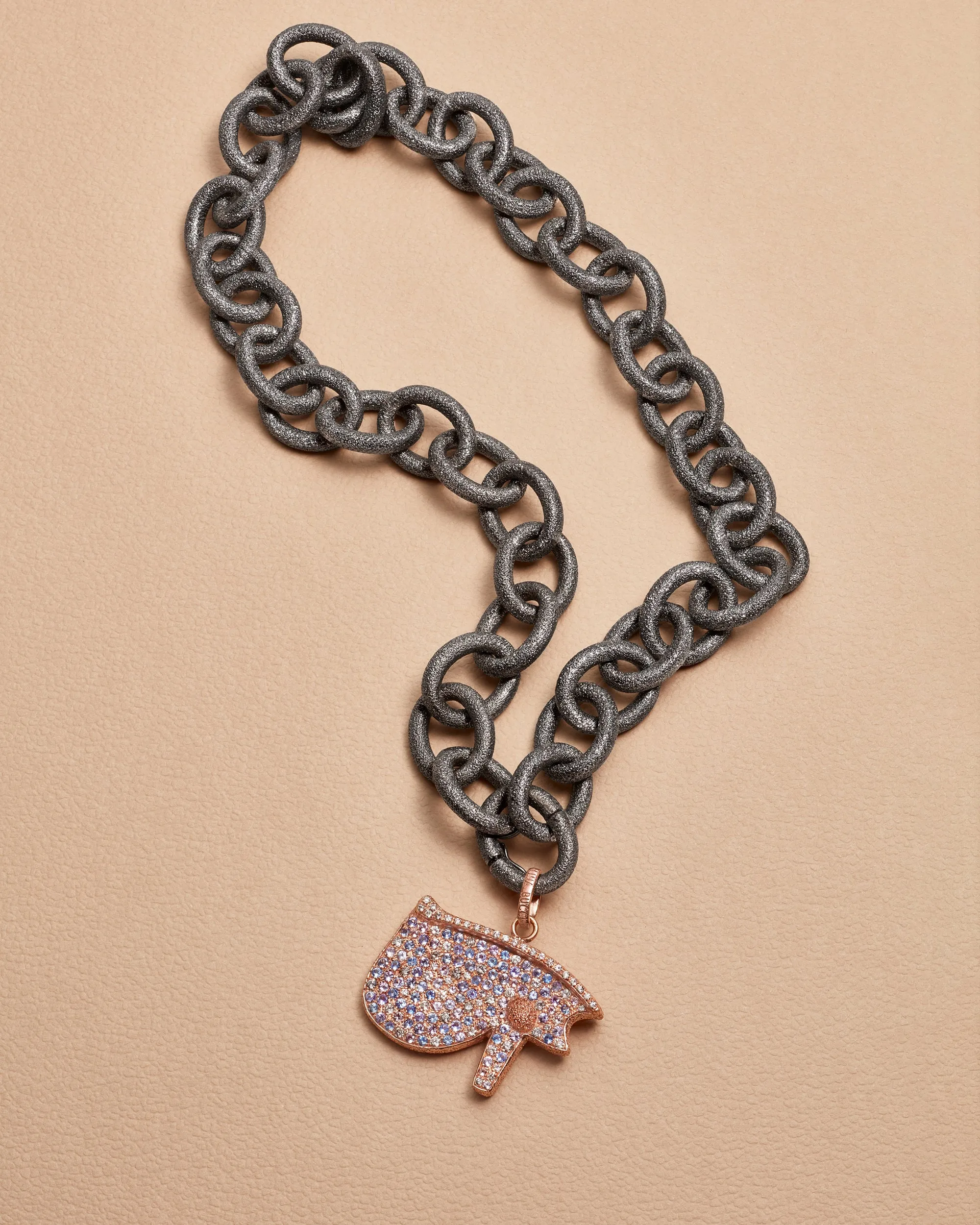 1885 Links Short Necklace