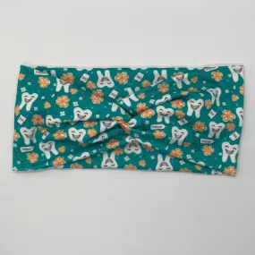 All Smiles Twist Headband