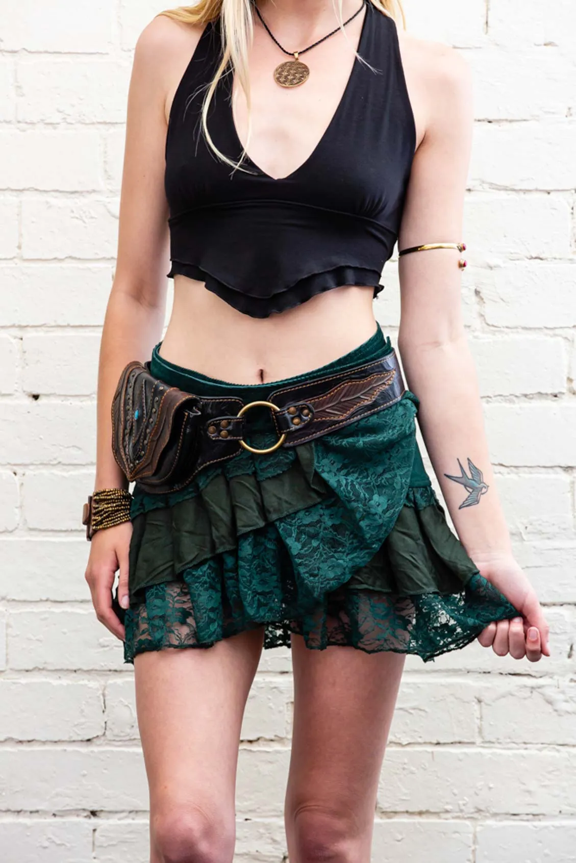 Bohemian Leaf with Stone Leather Pocket Belt in Black