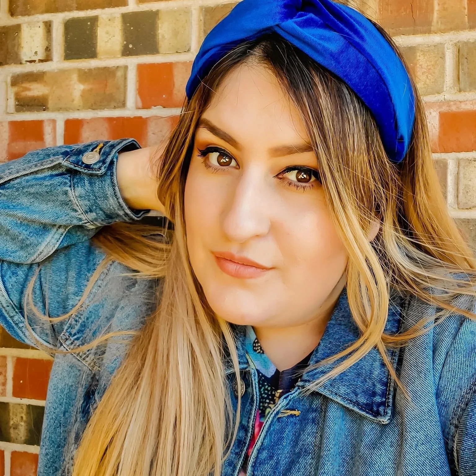 BOHO WITH A TWIST VELVET HEADBAND