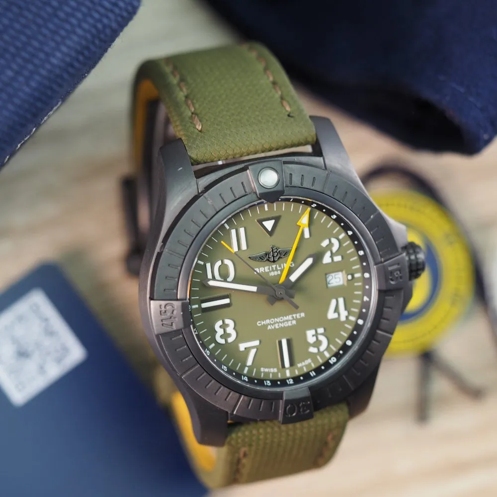 Breitling Avenger Automatic GMT 45 Night Mission (2021)
