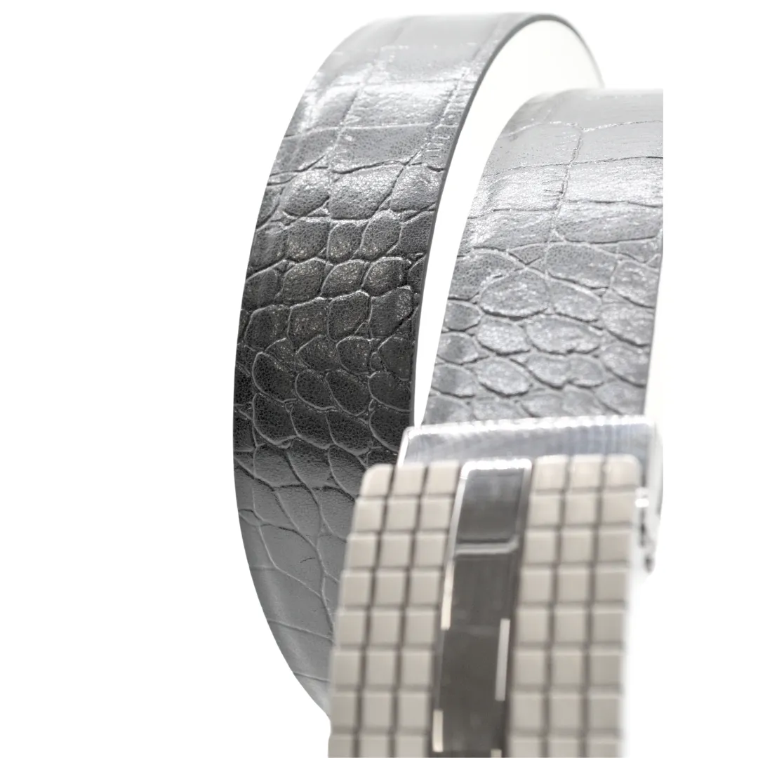 Esplanade Reversible Genuine Leather Belt – White & Embossed Black Finish