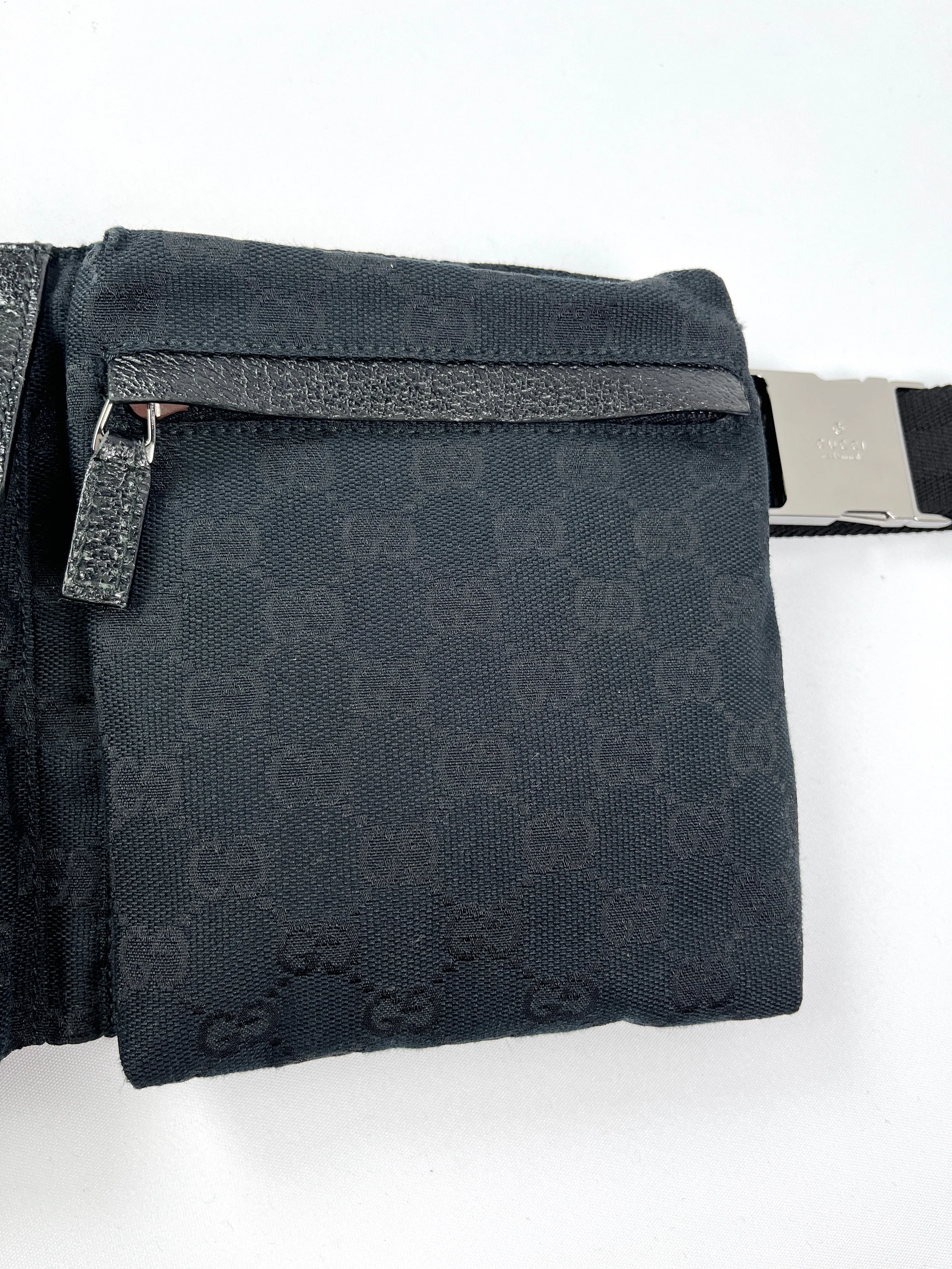 GUCCI - BLACK GG CANVAS BELT WAIST BAG
