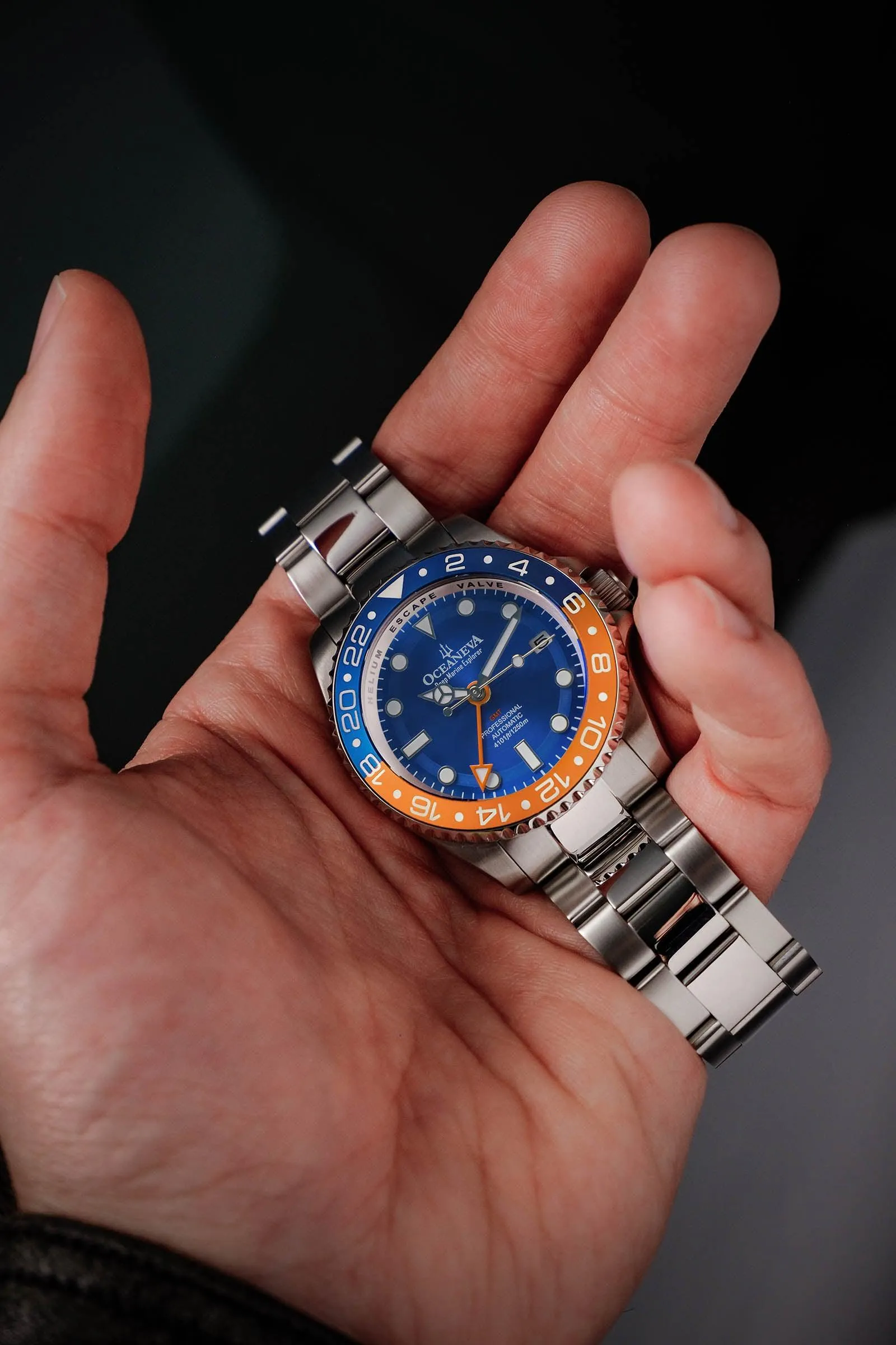 Oceaneva Men's Automatic GMT Watch 1250m Blue Dial Watch