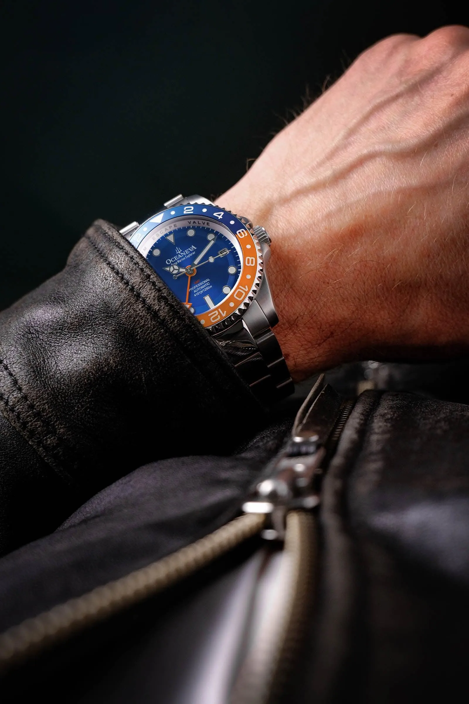 Oceaneva Men's Automatic GMT Watch 1250m Blue Dial Watch