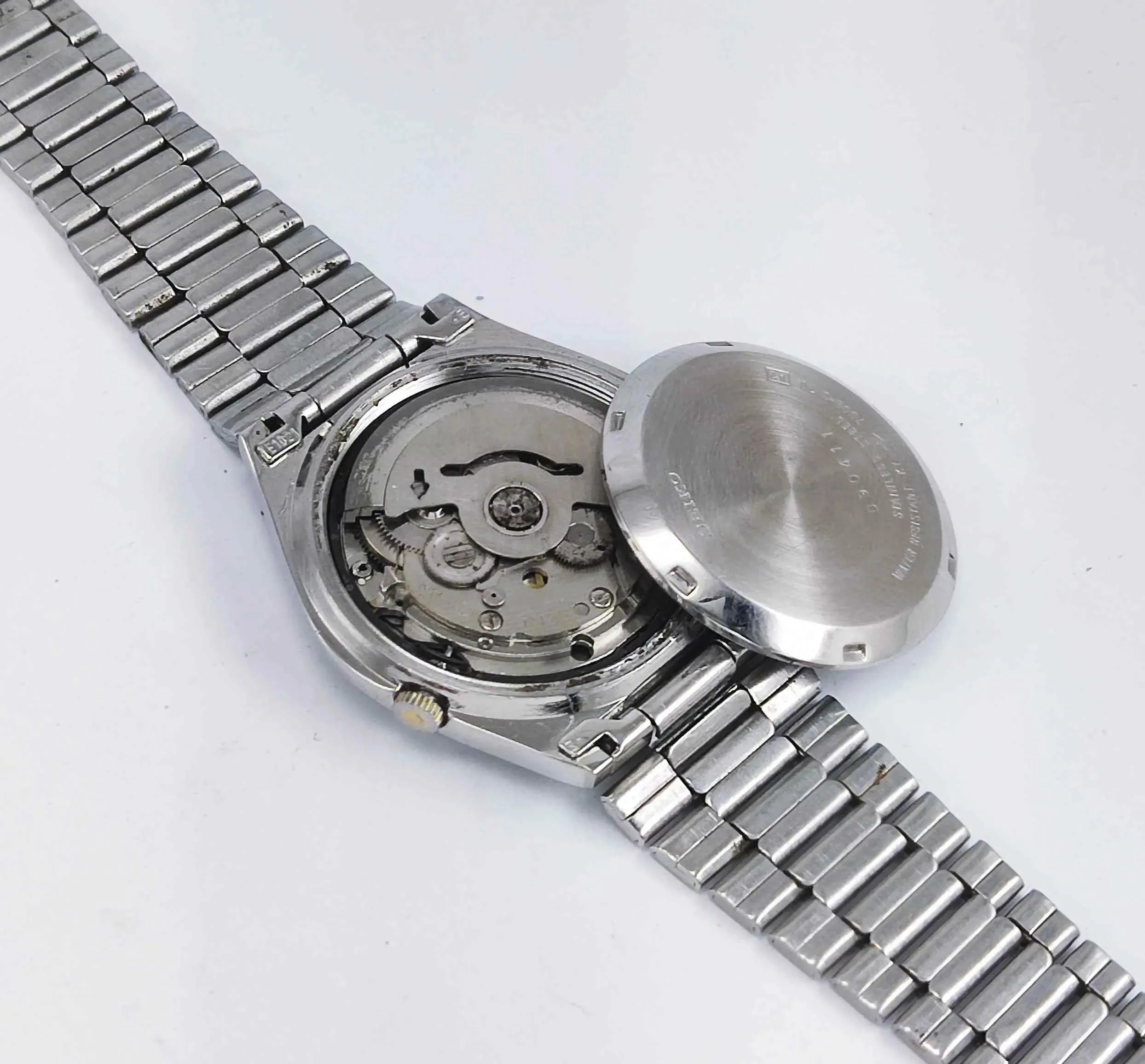 Seiko 5 Automatic-7019A Analog Black Dial 21 Jewels Day Date Men's Mechanical Watch