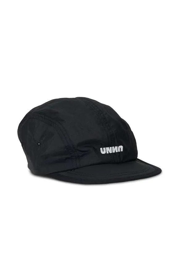 Smiles Run Cap in GRS Recycled Polyester - UNNA Running Cap