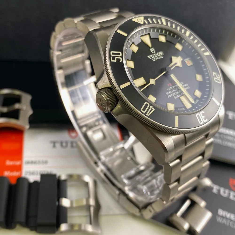 Tudor Pelagos LHD - Left Hand Dive - M25610TNL