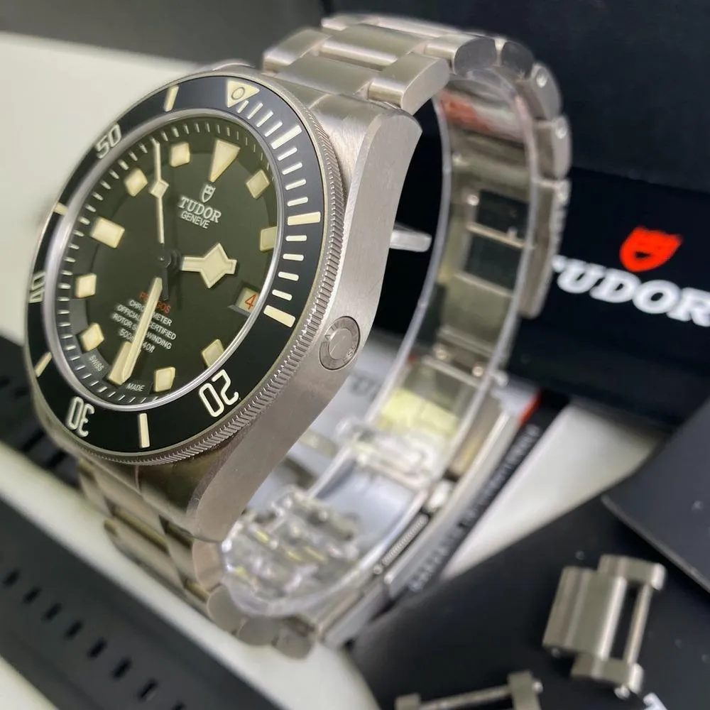Tudor Pelagos LHD - Left Hand Dive - M25610TNL