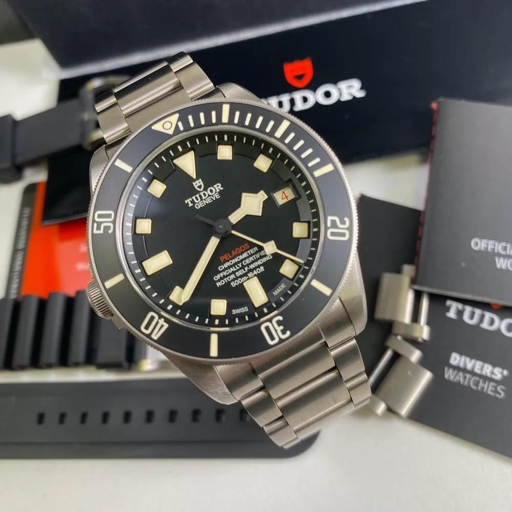 Tudor Pelagos LHD - Left Hand Dive - M25610TNL