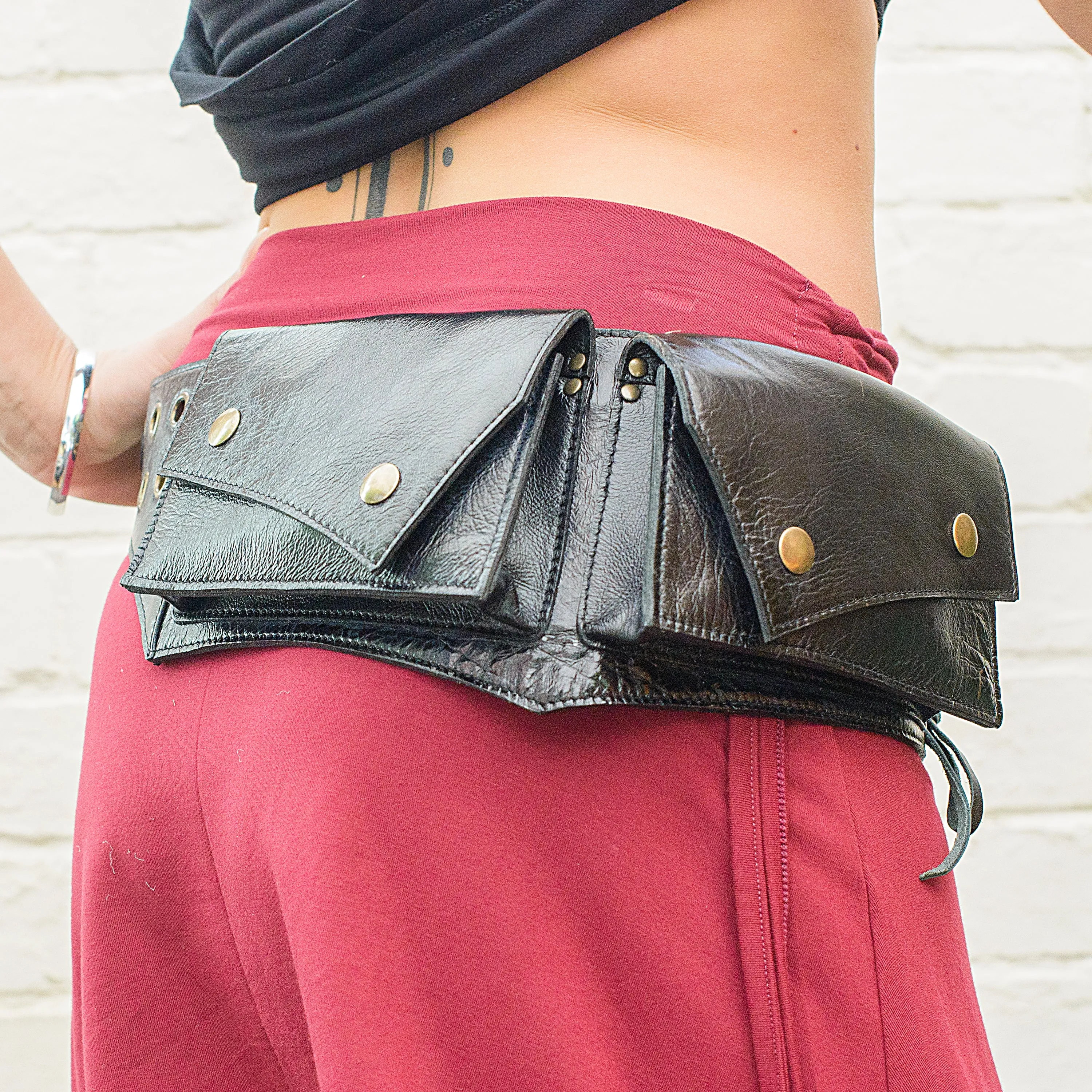 Valkyrie Classic Leather Pocket Belt in Black